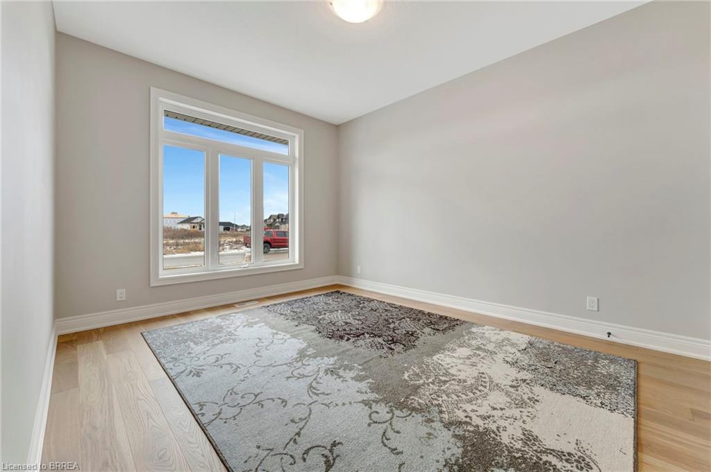 93 Craddock Boulevard Property Photo 13
