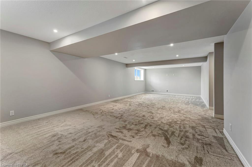 93 Craddock Boulevard Property Photo 16
