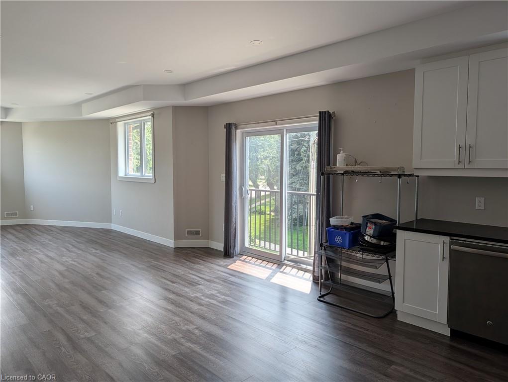 2-320 Waterloo Street Property Photo 4
