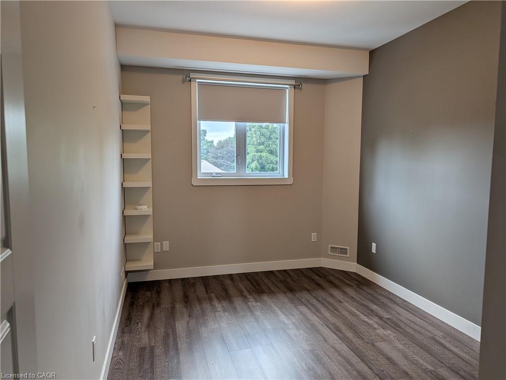 2-320 Waterloo Street Property Photo 8