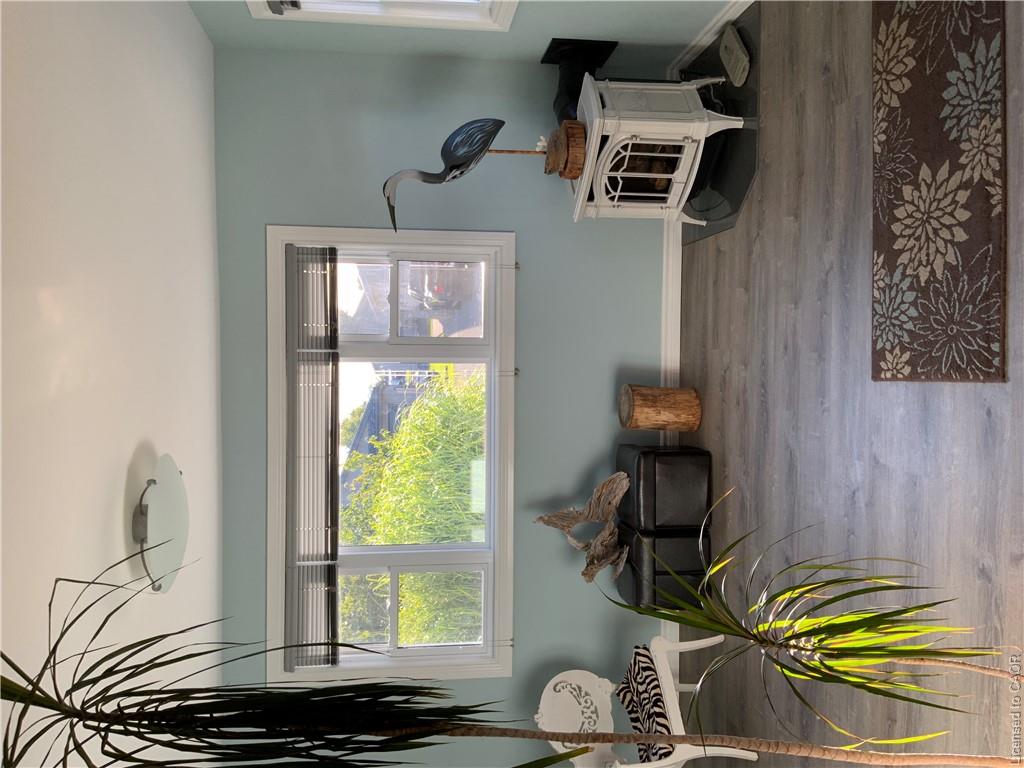 25 First Avenue Property Photo 4