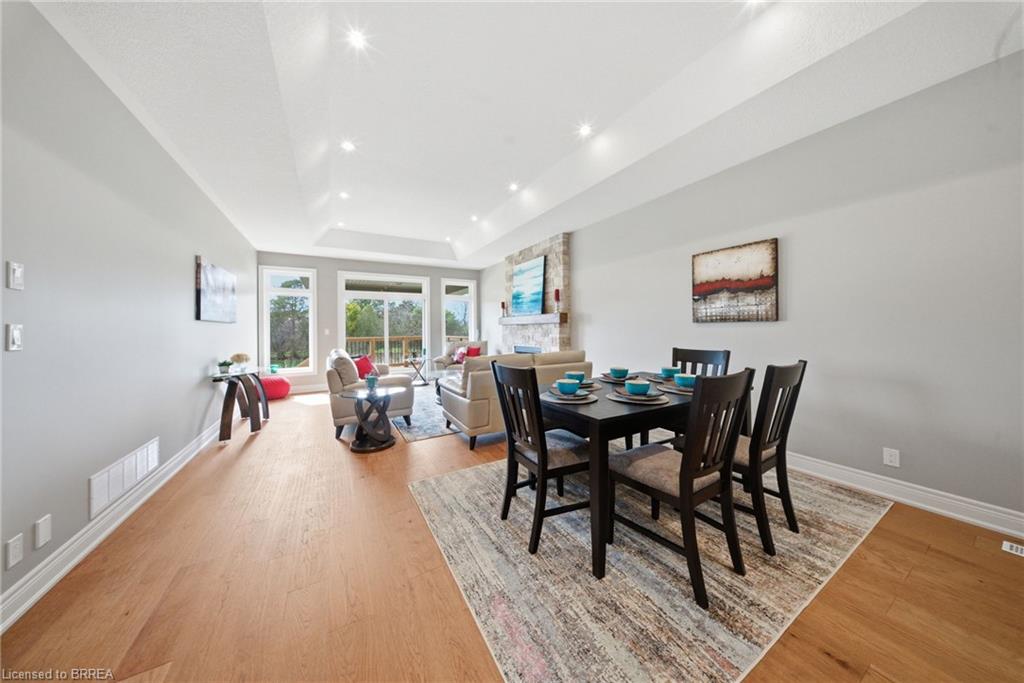 105 Craddock Boulevard Property Photo 8