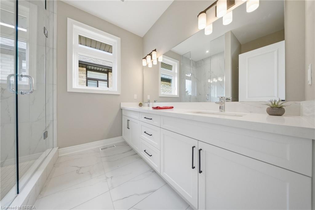 105 Craddock Boulevard Property Photo 13