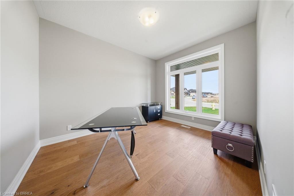 105 Craddock Boulevard Property Photo 17
