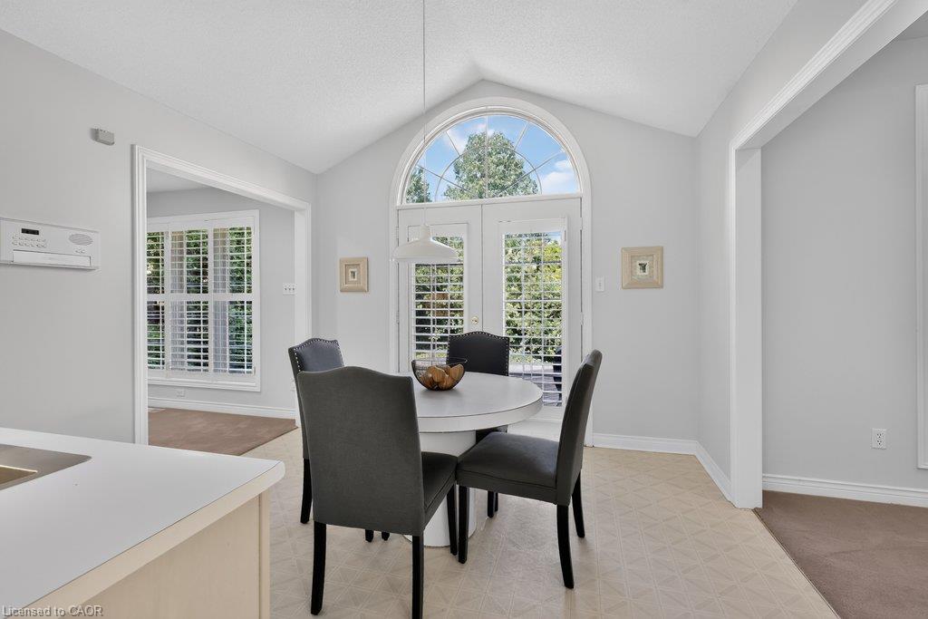 1092 Crofton Way Property Photo 16