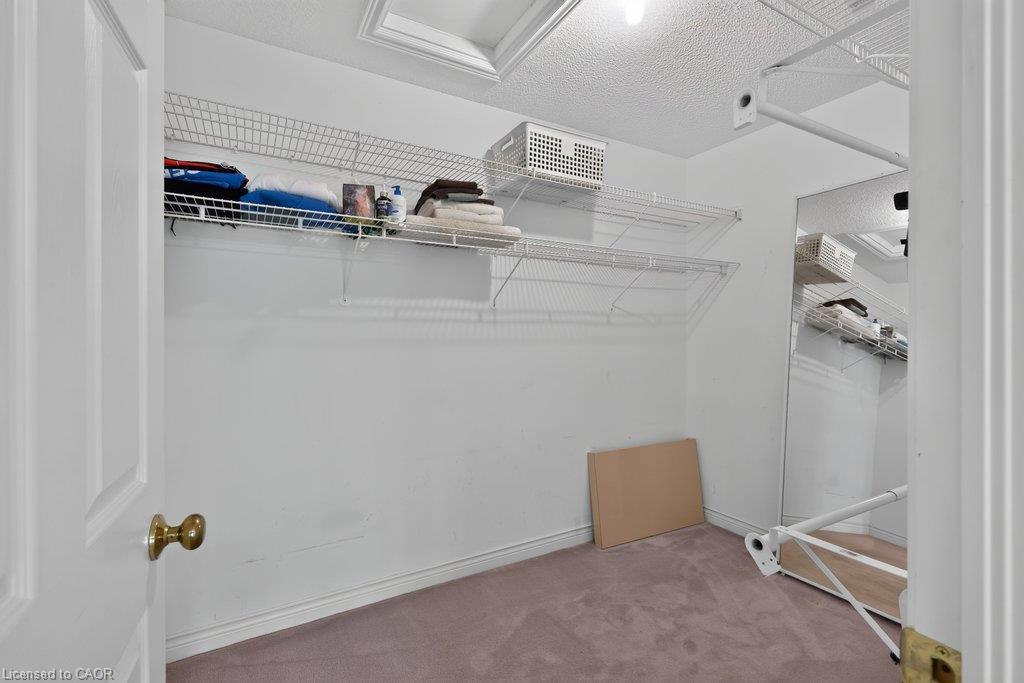1092 Crofton Way Property Photo 25