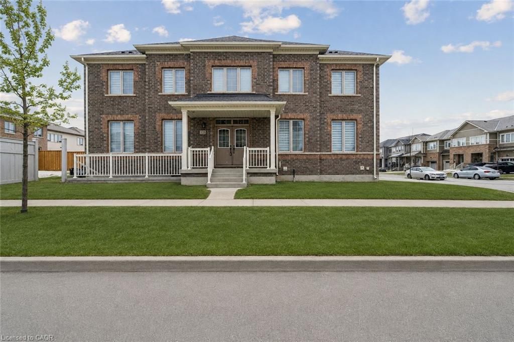 525 Red Elm Road Property Photo 3