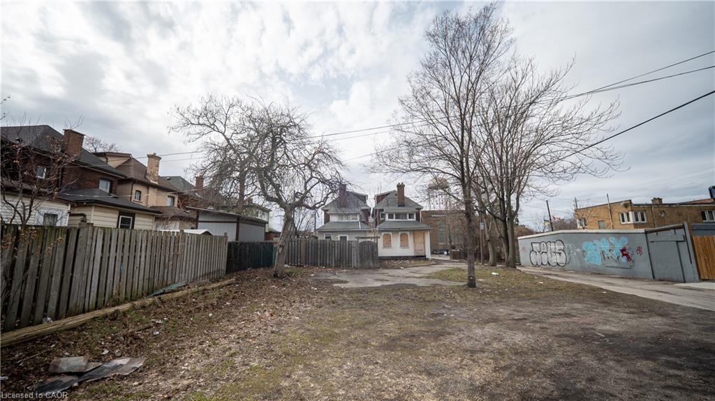 116-120 Barnesdale Avenue N Property Photo 21