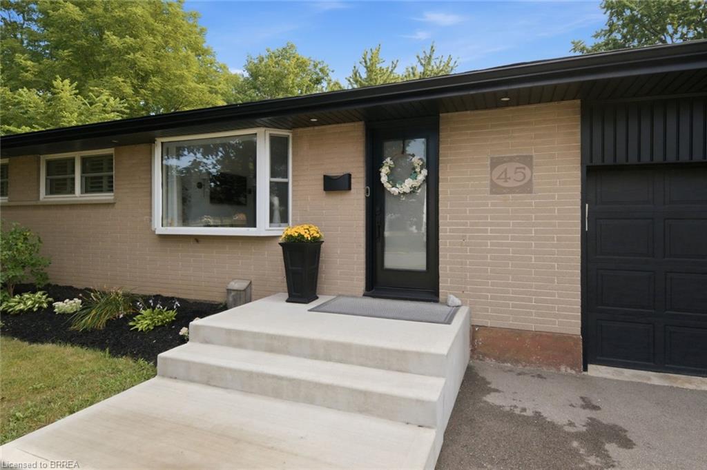 45 Wayne Drive Property Photo 4
