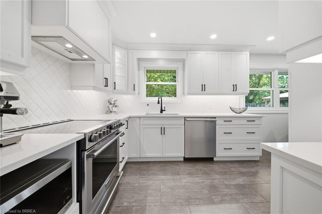 45 Wayne Drive Property Photo 8