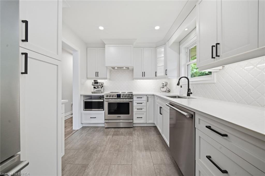 45 Wayne Drive Property Photo 9
