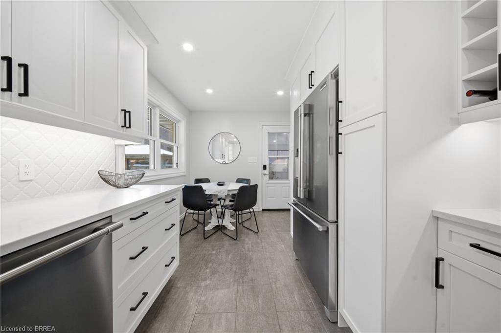 45 Wayne Drive Property Photo 11