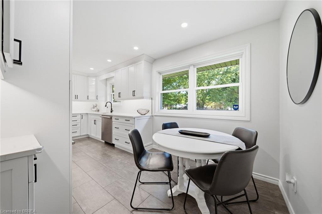45 Wayne Drive Property Photo 12