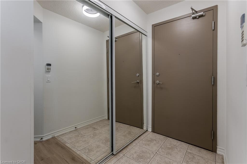 709-2325 Central Park Drive Property Photo 8