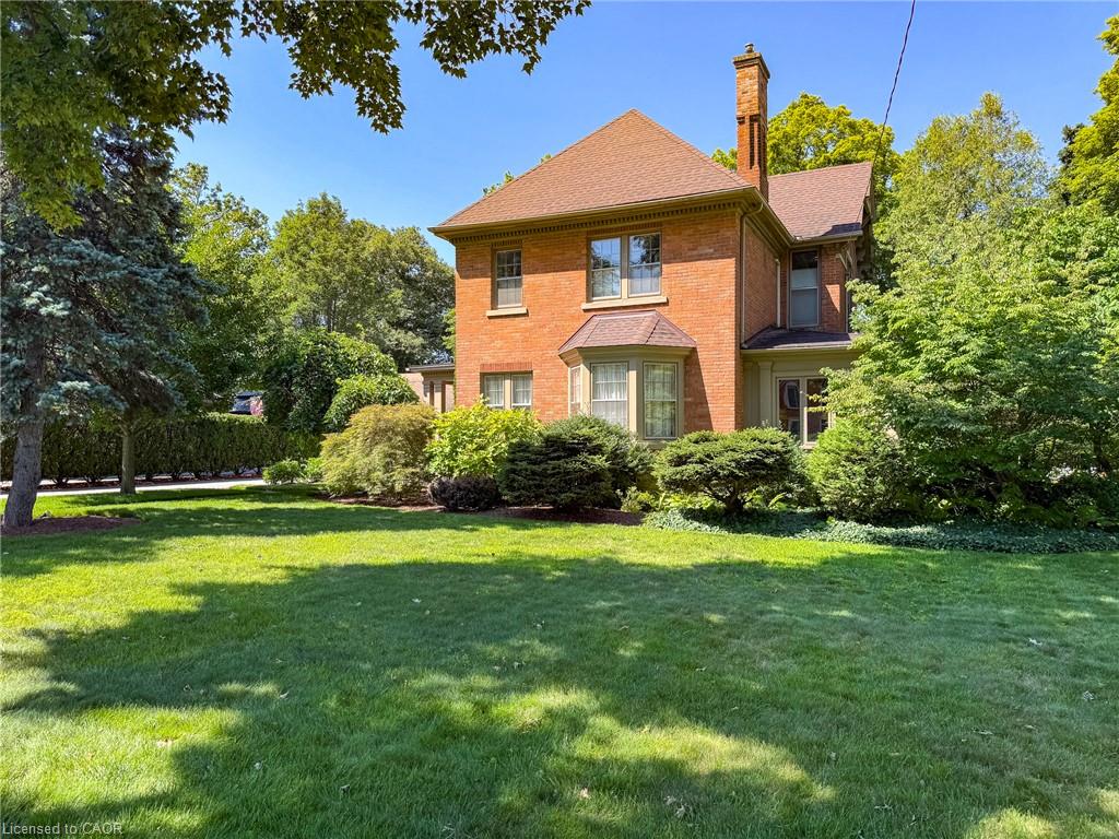 138 St. James Street S Property Photo 1