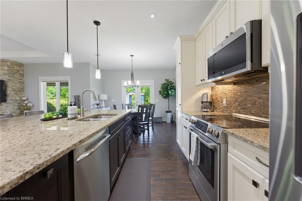 13 Wingrove Woods Property Photo 15