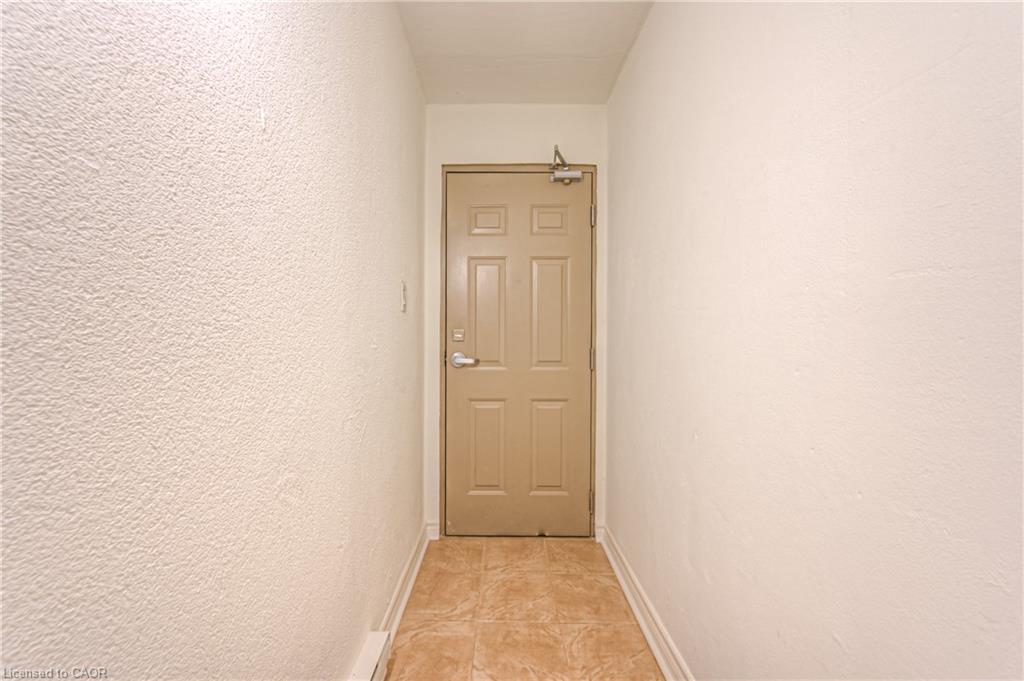 01-2420 Baronwood Drive Property Photo 6