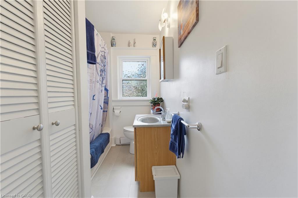 19 First Avenue Property Photo 9