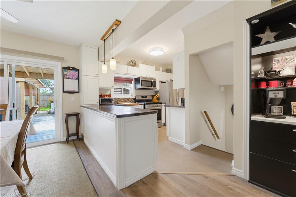 19 First Avenue Property Photo 12