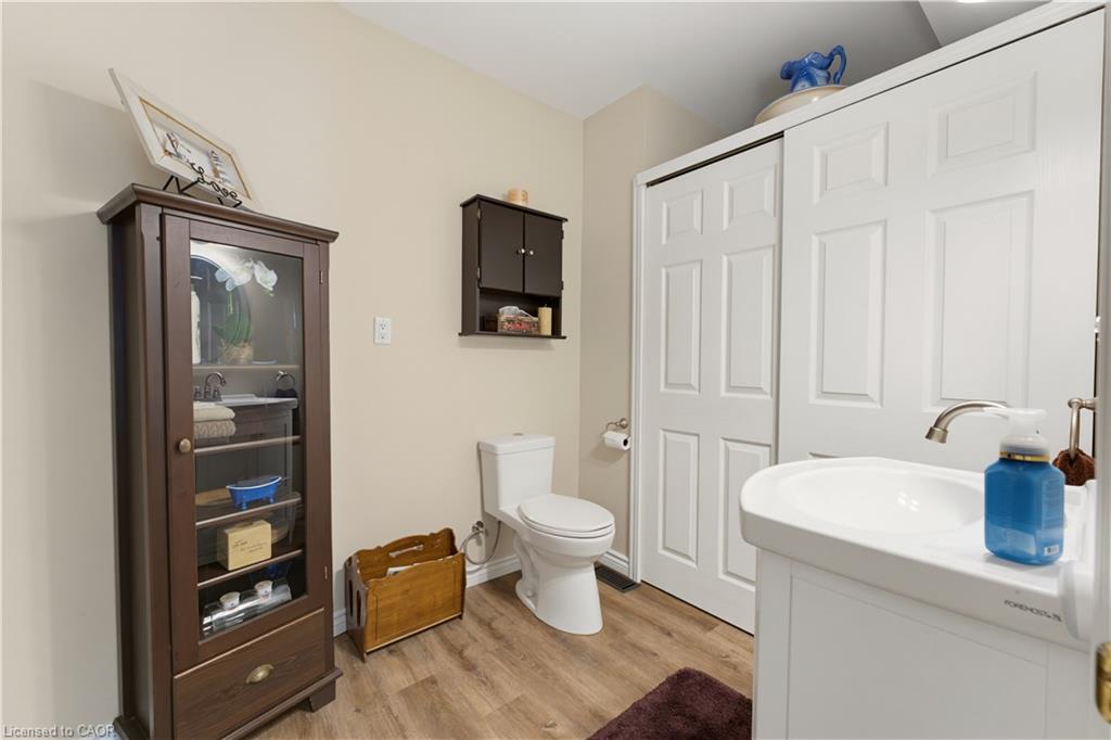 19 First Avenue Property Photo 15
