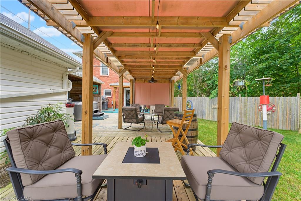 19 First Avenue Property Photo 24