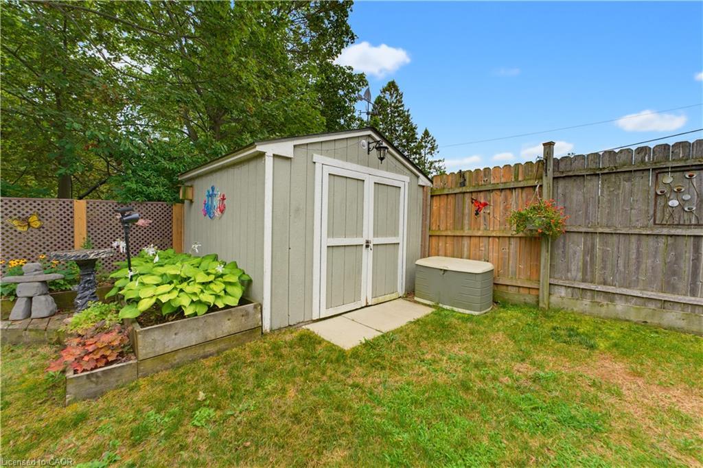 19 First Avenue Property Photo 25
