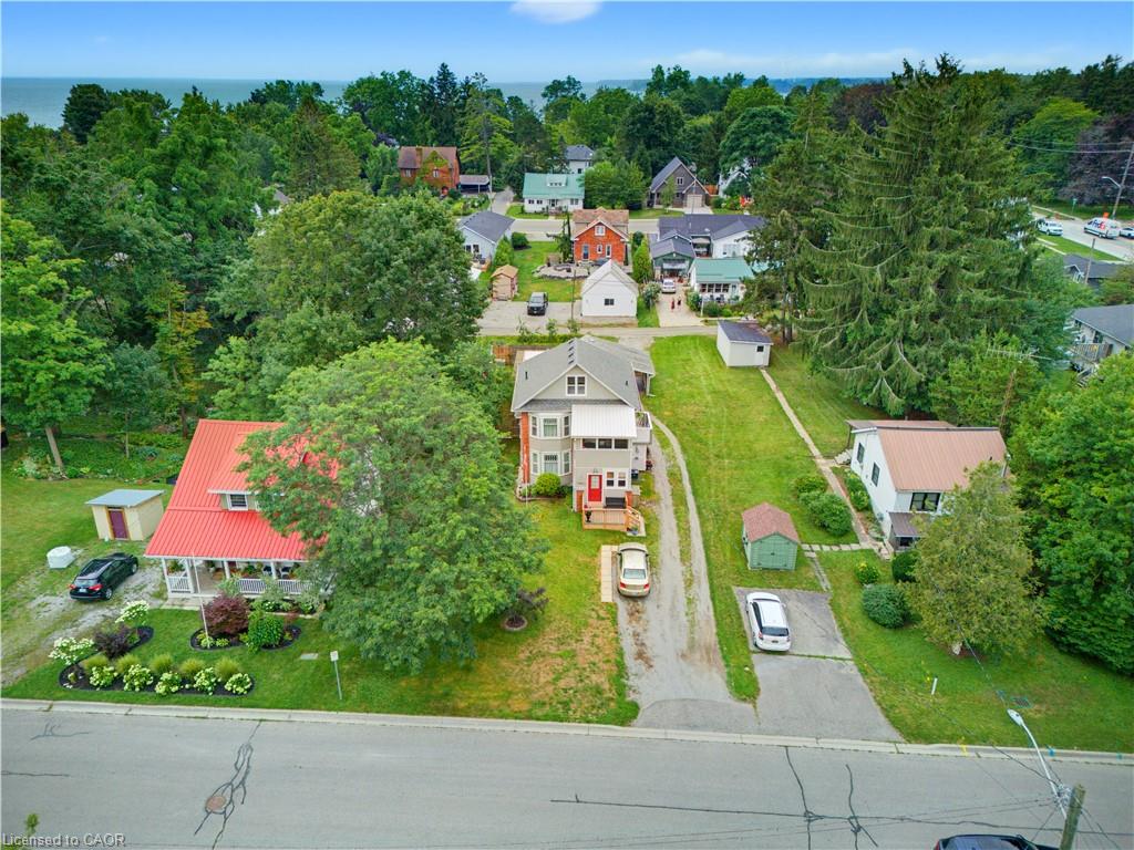 19 First Avenue Property Photo 27