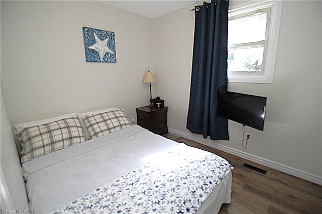 35 Garden Crescent Property Photo 20