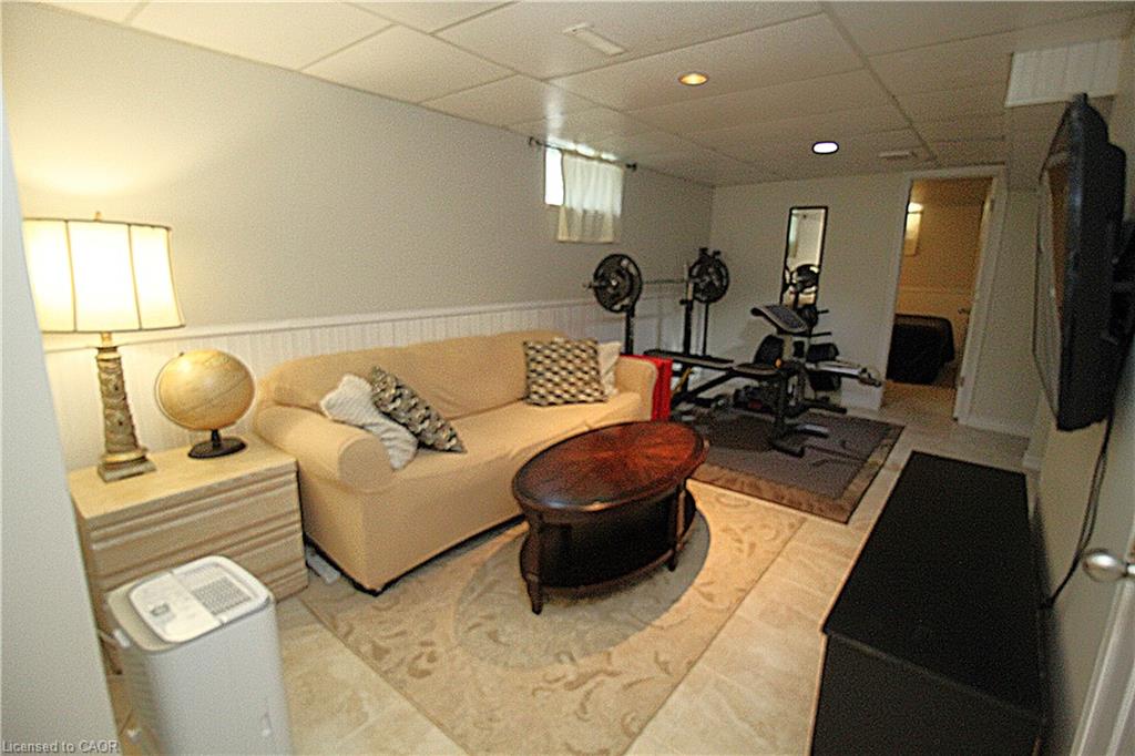 35 Garden Crescent Property Photo 29