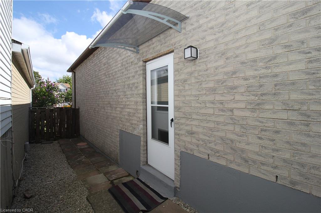 35 Garden Crescent Property Photo 41