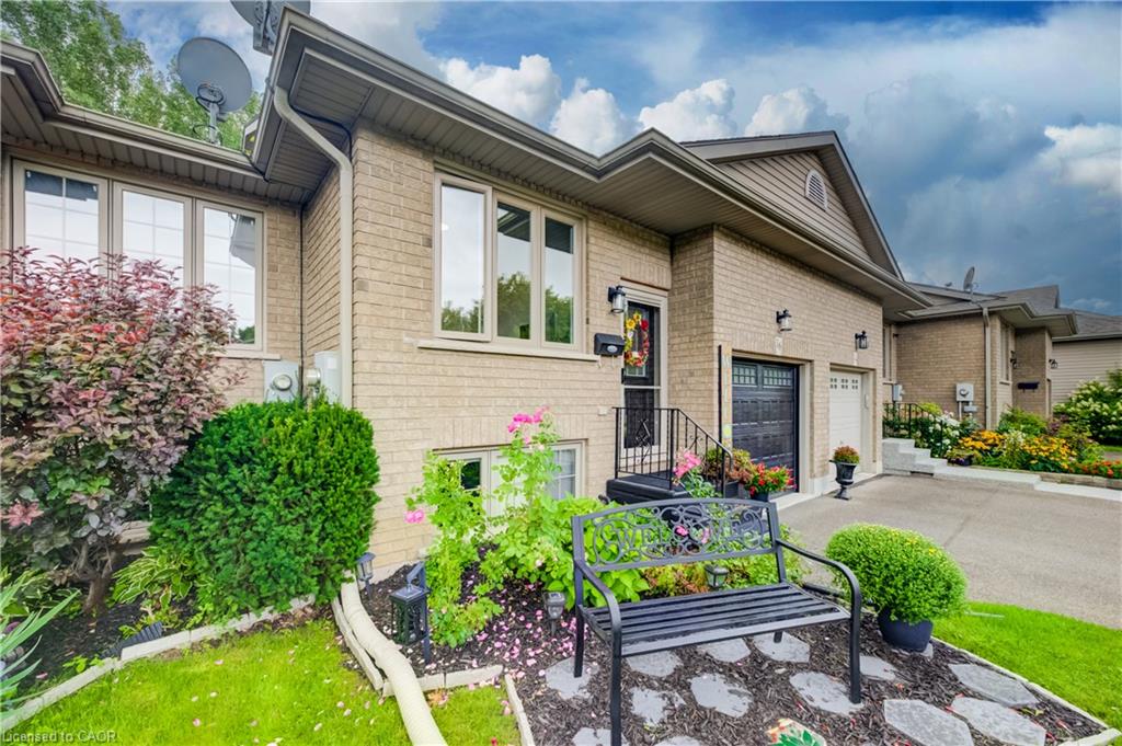 16 Steed Court Property Photo 4