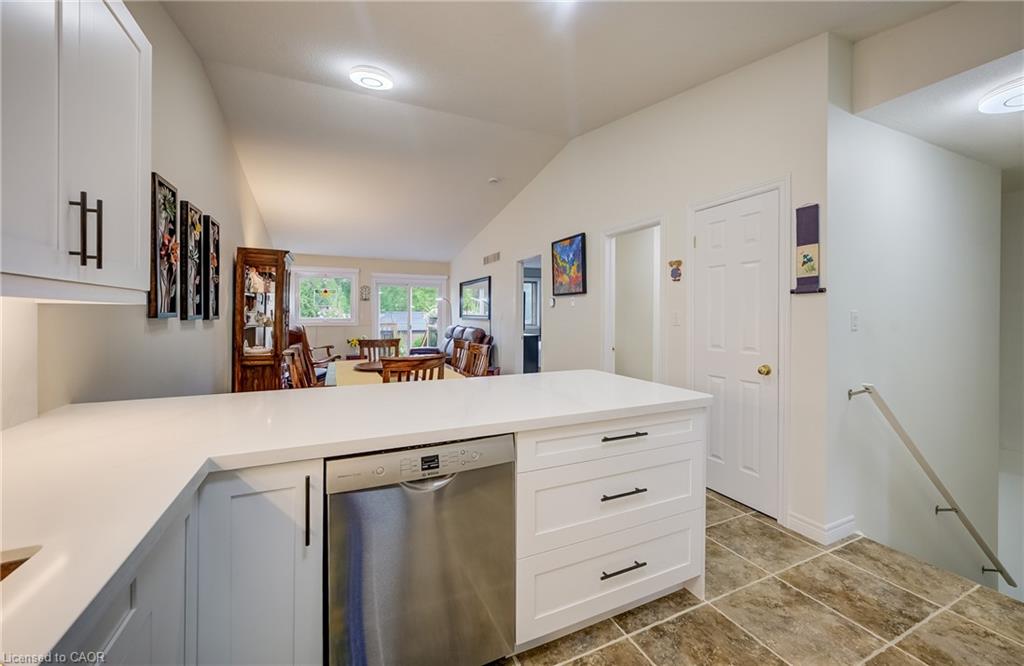 16 Steed Court Property Photo 8