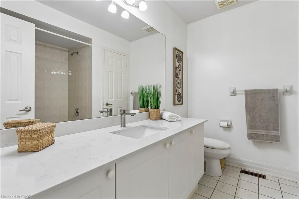3837 Forest Bluff Crescent Property Photo 22