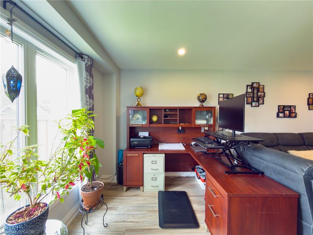39 Amber Street Property Photo 23