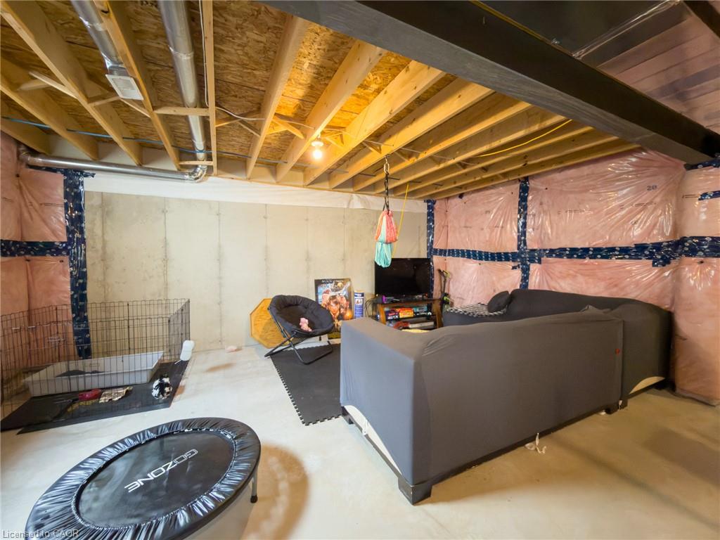 39 Amber Street Property Photo 35