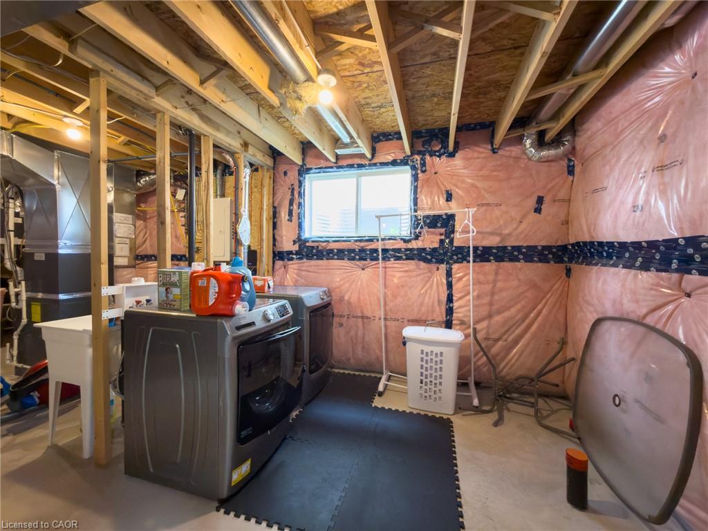 39 Amber Street Property Photo 36