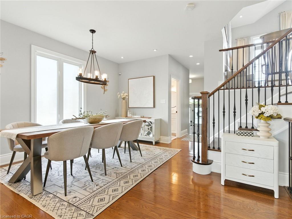 200 Giddings Crescent Property Photo 4