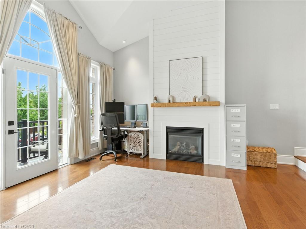 200 Giddings Crescent Property Photo 15