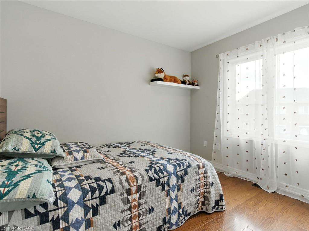 200 Giddings Crescent Property Photo 21