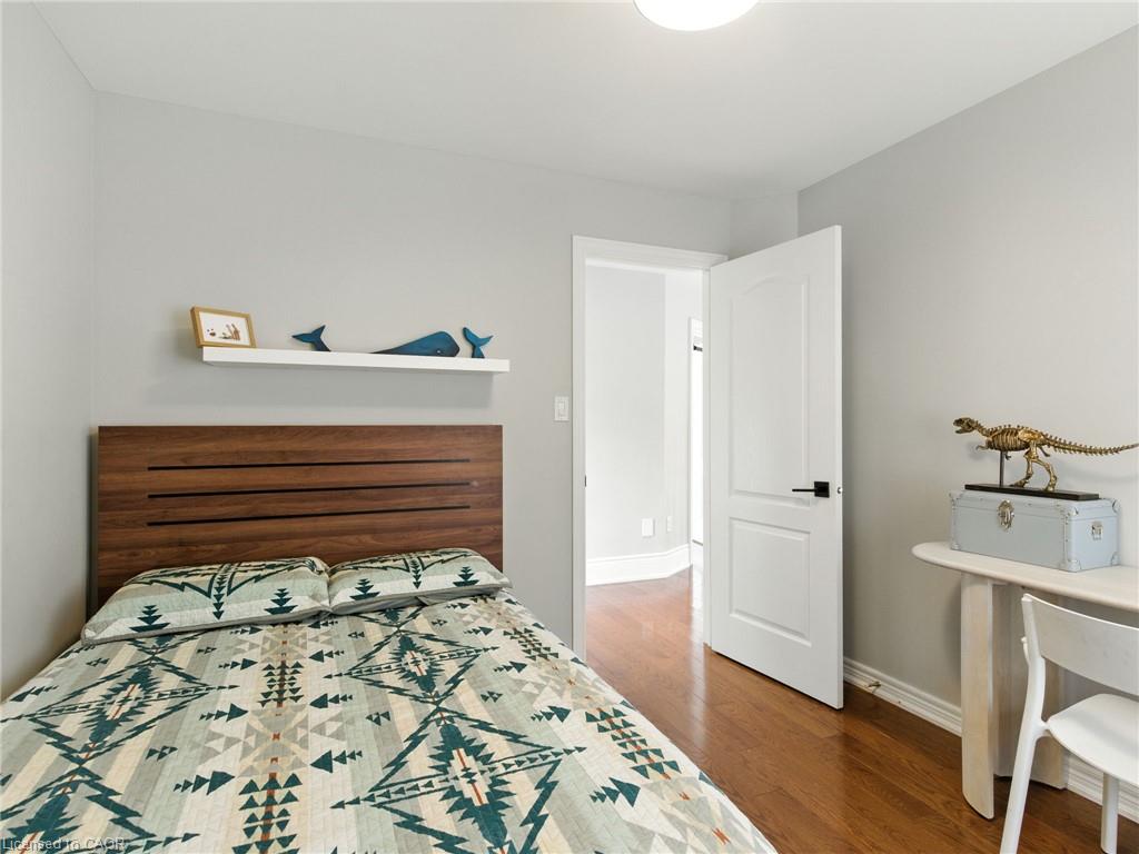 200 Giddings Crescent Property Photo 22