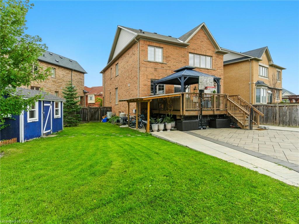 200 Giddings Crescent Property Photo 42