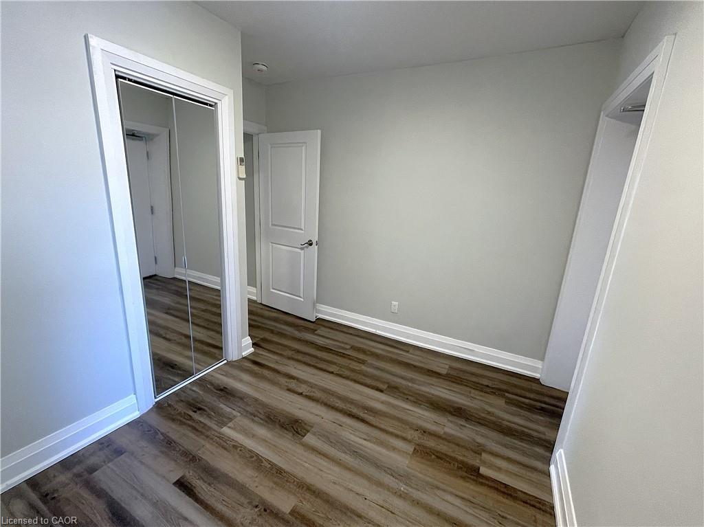 301 Barton Street E Property Photo 11