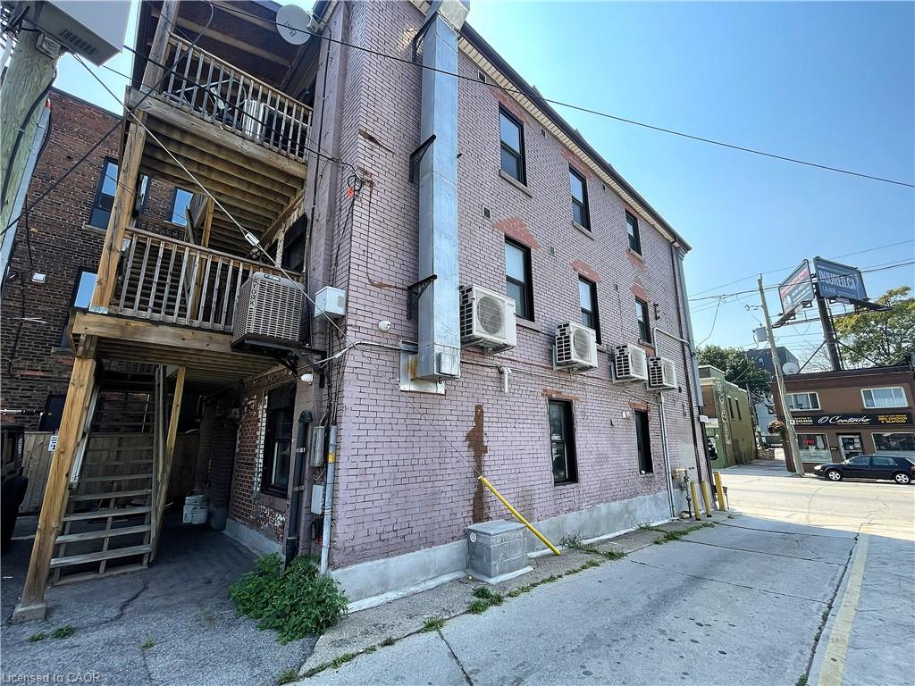 301 Barton Street E Property Photo 19