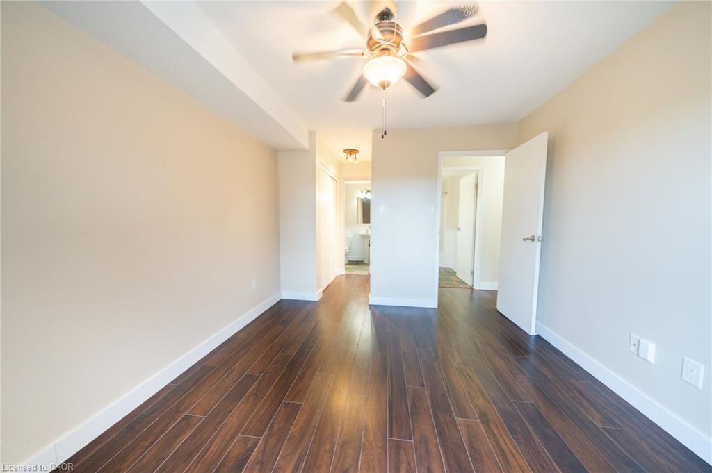 318-15 Hofstetter Avenue Property Photo 26
