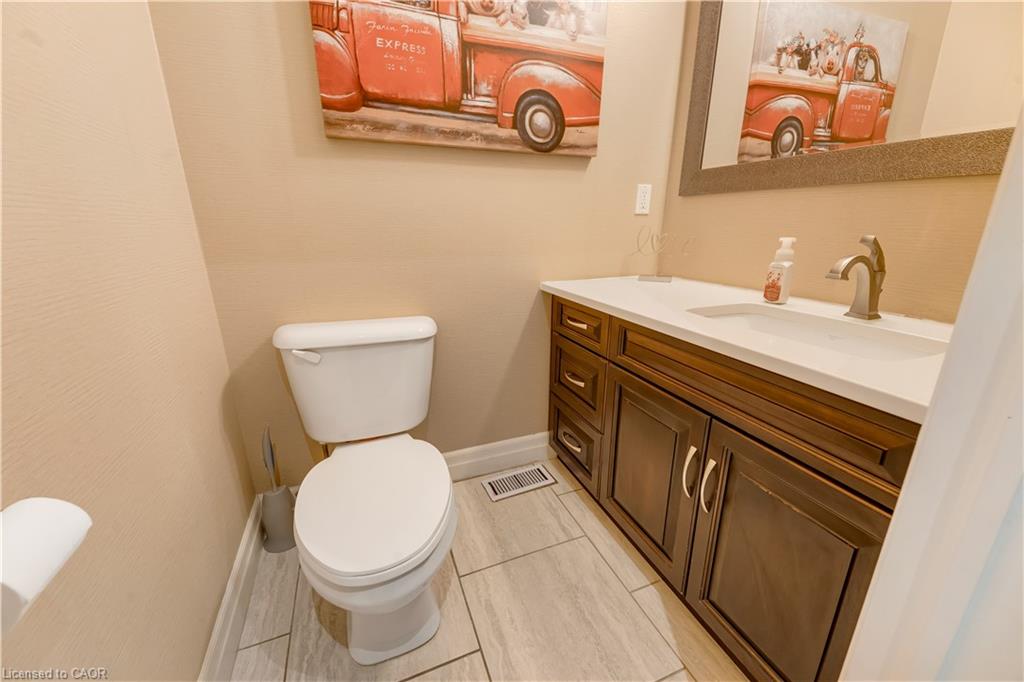3-258 Edgewater Crescent Property Photo 17