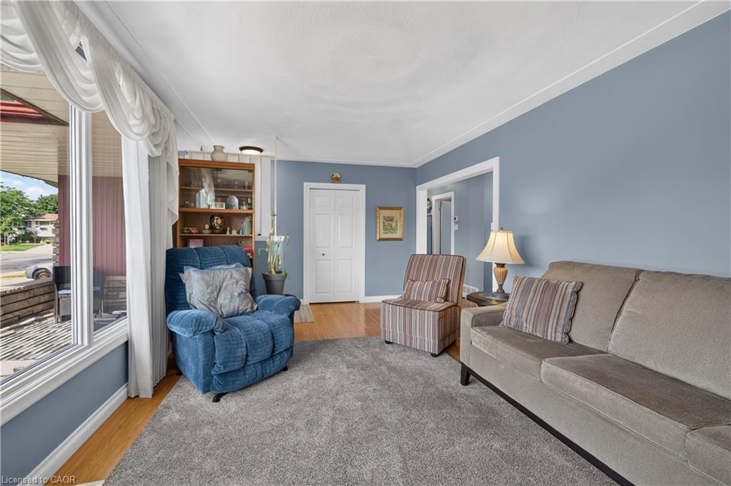 5 Kentley Drive Property Photo 9