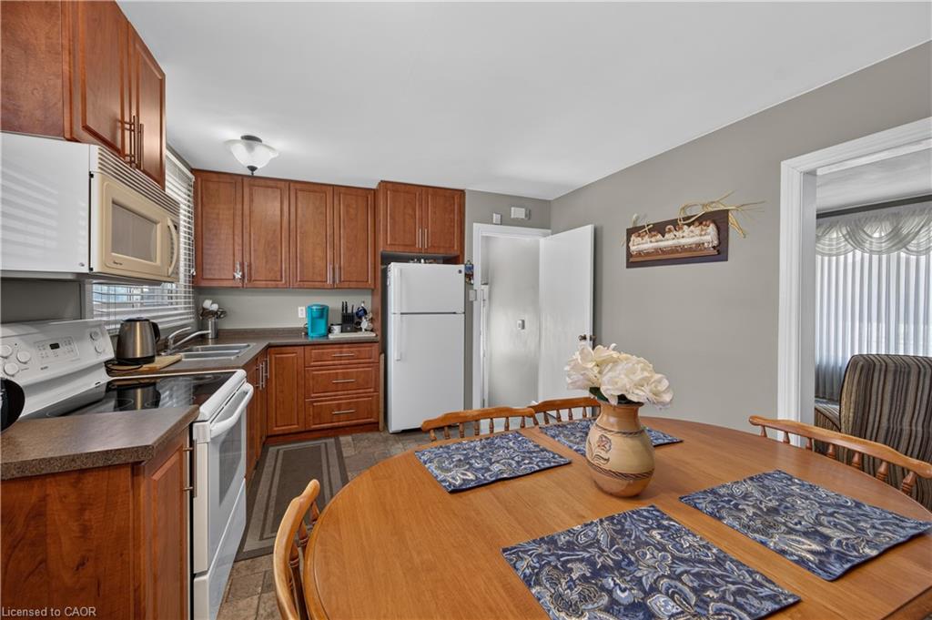 5 Kentley Drive Property Photo 15