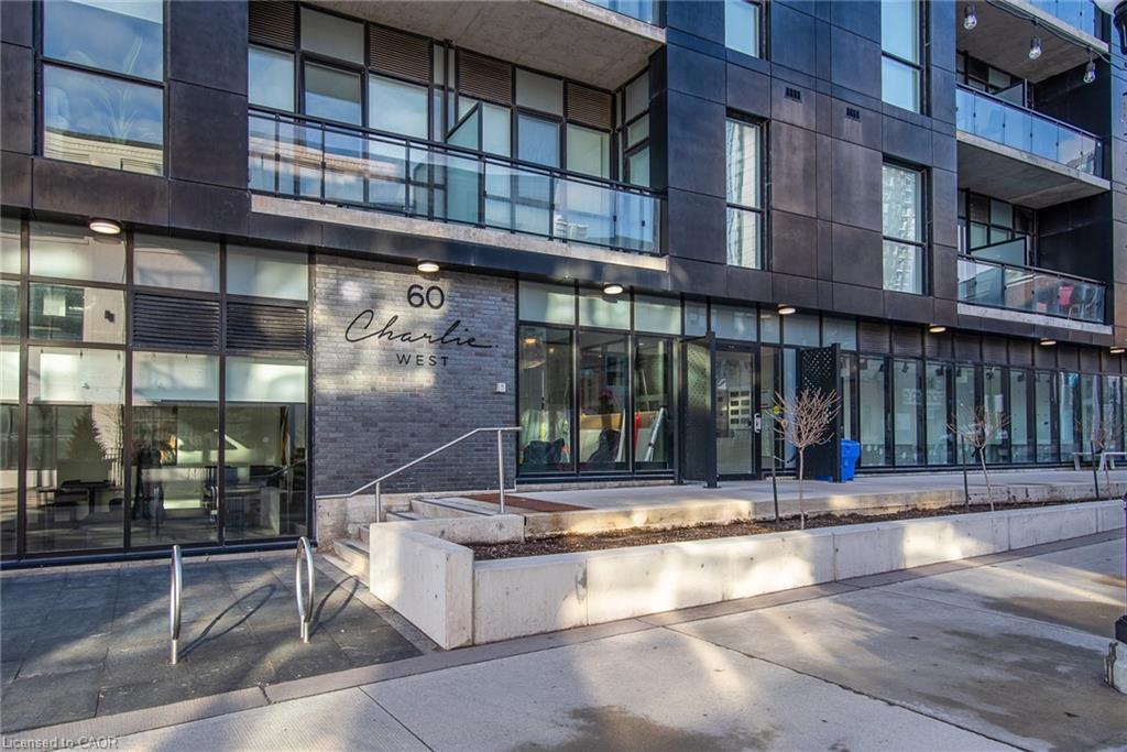 3104-60 Charles Street W Property Photo 3