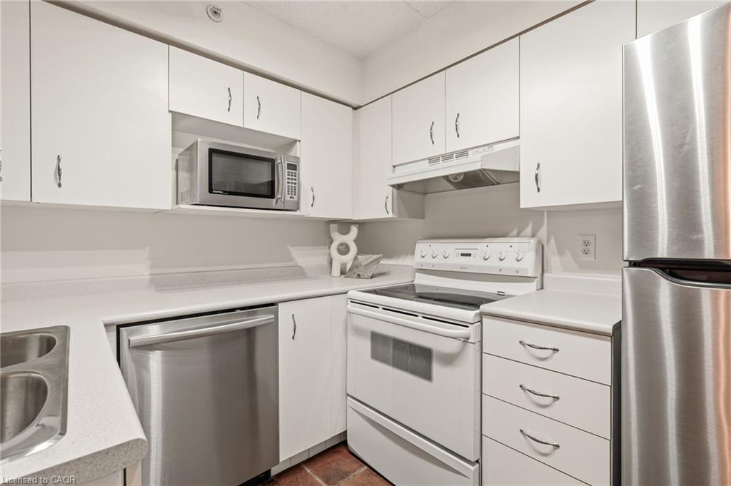 108-1451 Walkers Line Property Photo 11