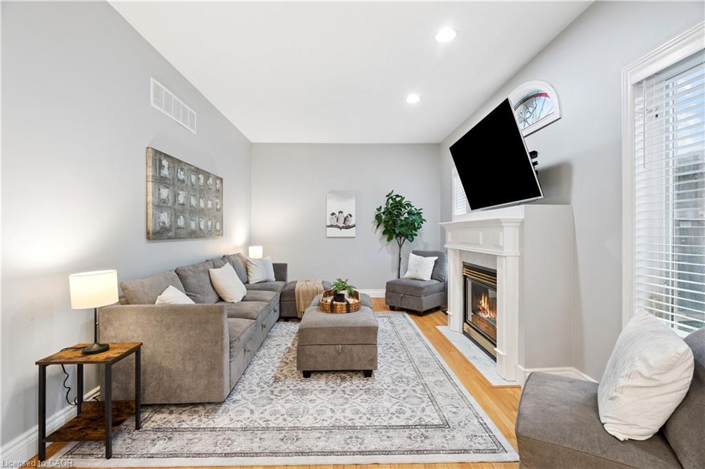 27 Spruce Boulevard Property Photo 14